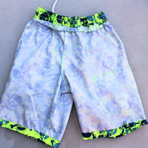 OP Ocean Pacific Youth Swim Trunks Youth L 16.5 X  W 10 Green Blue Skulls - Picture 9 of 10